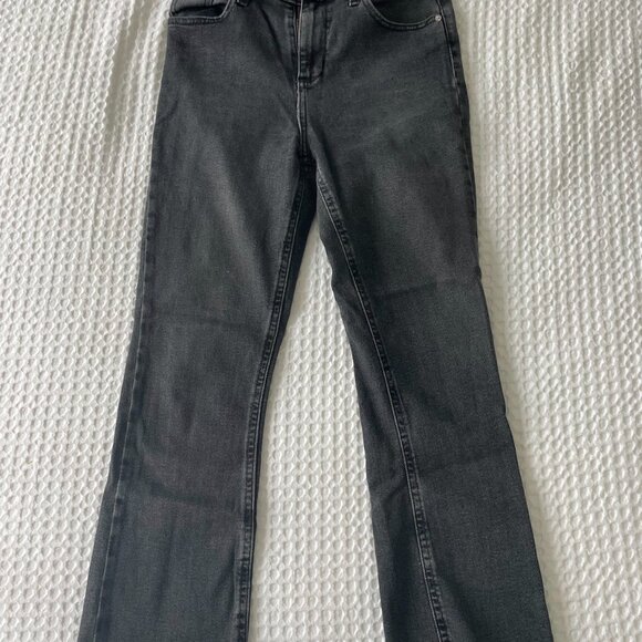 Urban Outfitters - BDG Kick Flare High Rise Cropped Black Jeans - Picture 2 of 4